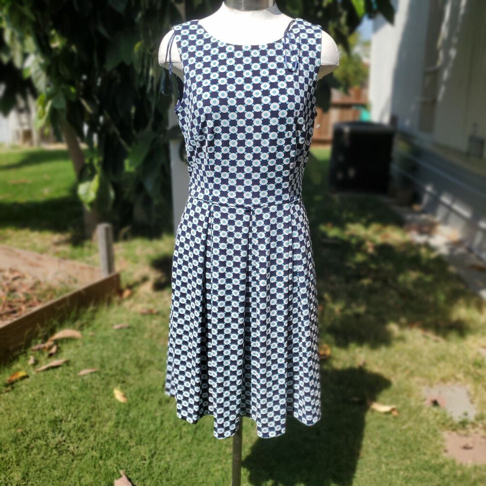 Liz Claiborne Sleeveless Dress Size 4